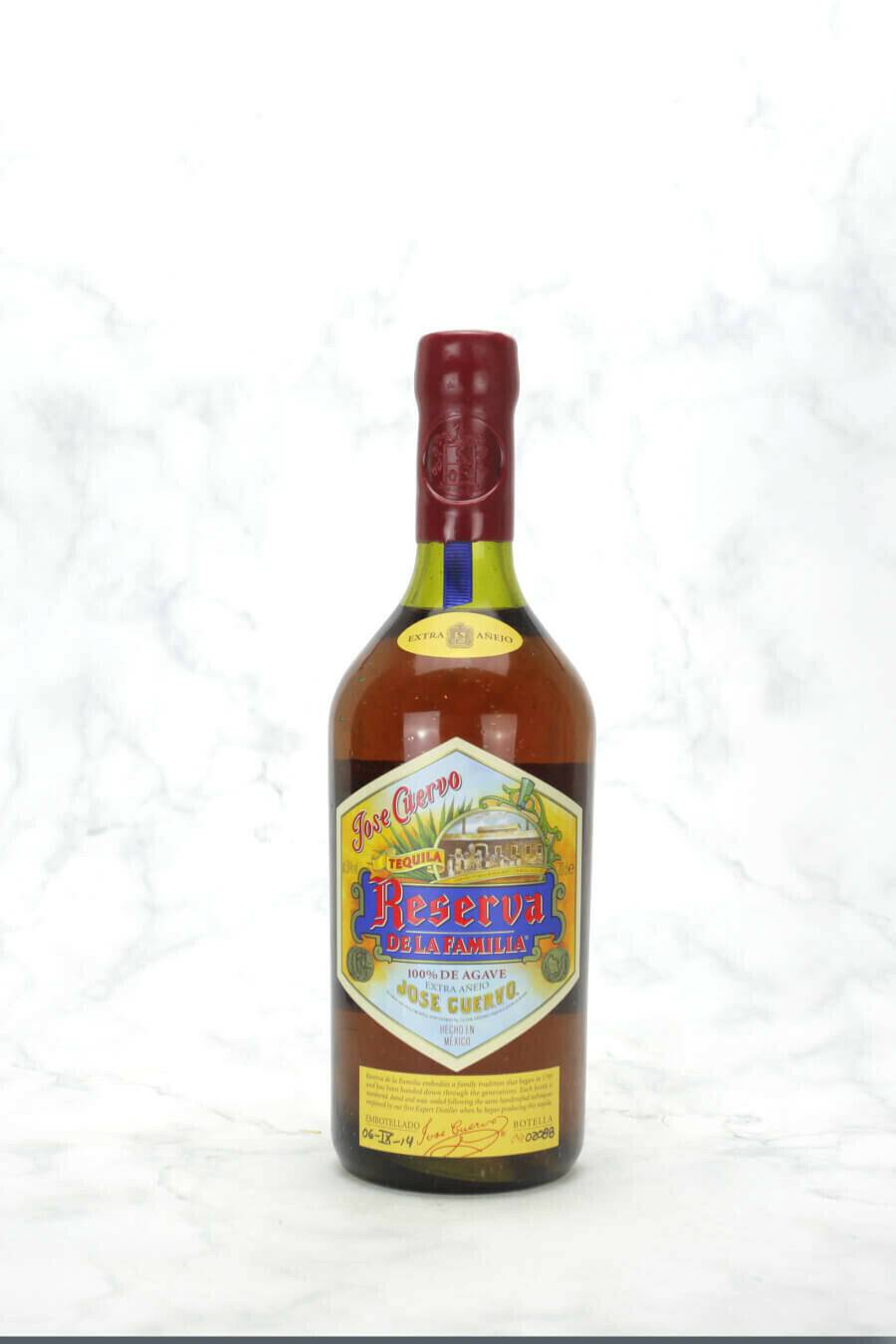 Cuervo Reserva de la Familia 0,7l 40% Spirituosen & Schnaps